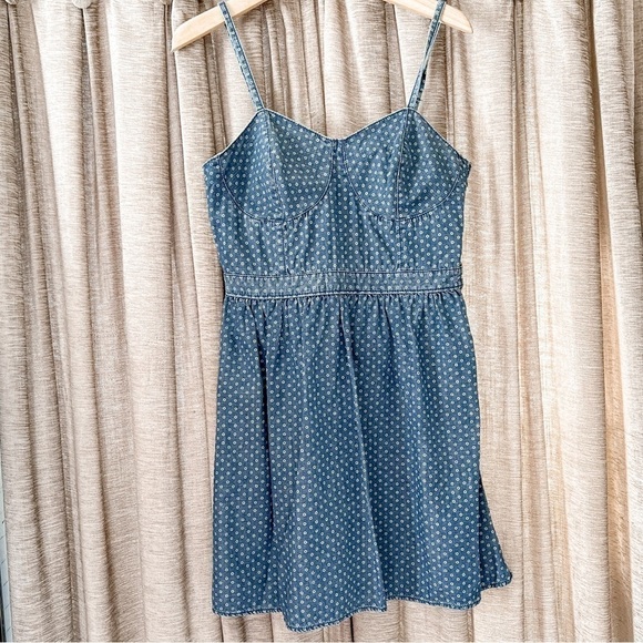 Mossimo Chambray Denim Spaghetti Strap Fit & Flare Circle Print Dress Medium - Picture 1 of 14
